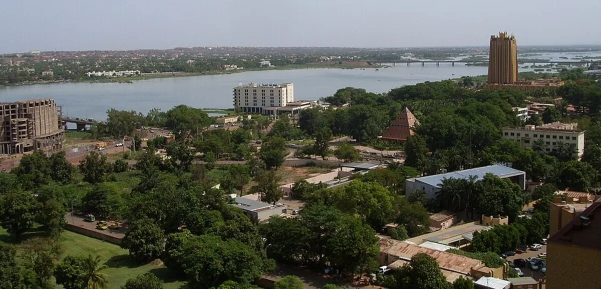 Blocus du JNIM à Bamako : conséquences sur la liberté de circulation des civils