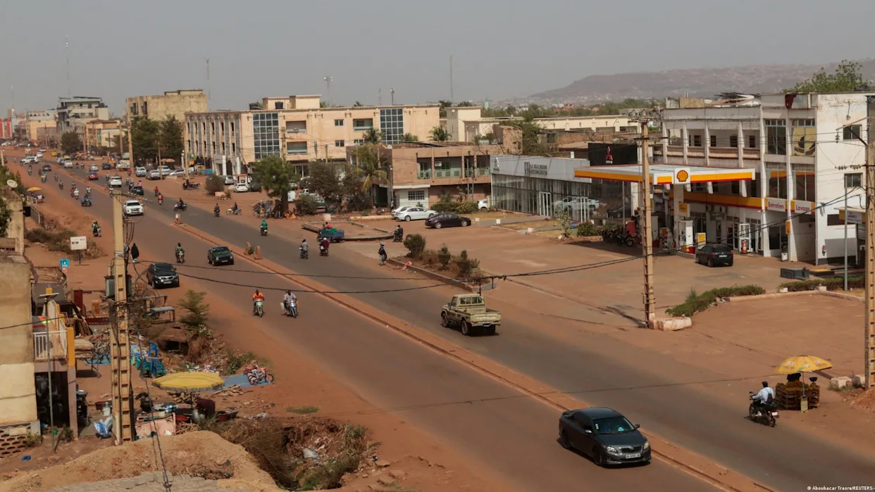 Depuis deux semaines, le Jnim soumet Bamako à un blocus en réduisant les entrées dans la capitale malienne