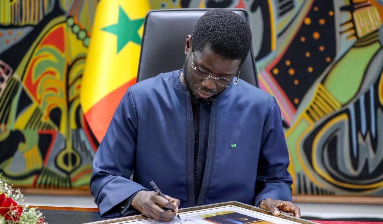 (Dé)baptiser les rues : un acte aux enjeux multiples (Par Oumar Ba)