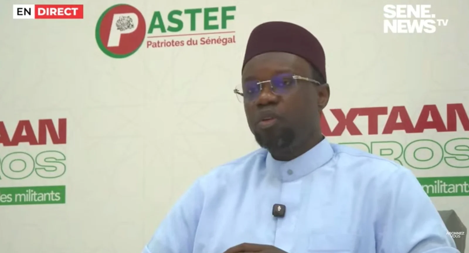 Portrait d'Ousmane Sonko lors d'une prise de parole