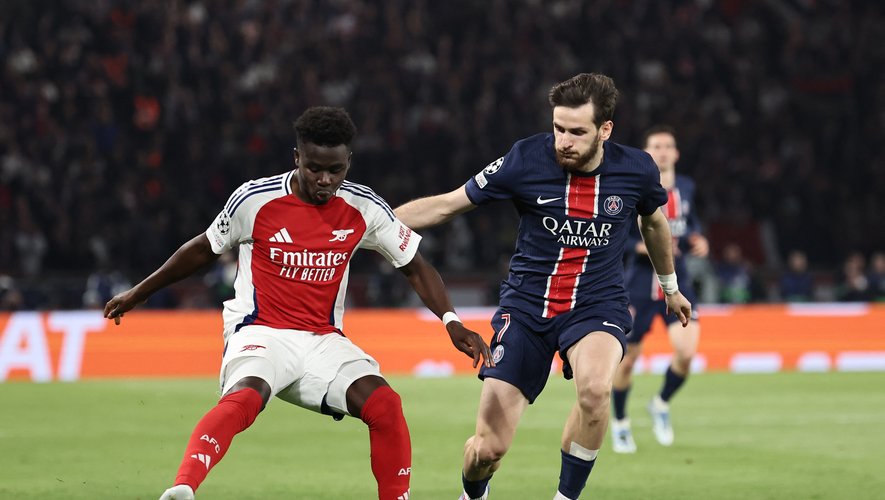 Khvicha Kvaratskhelia et Bukayo Saka, acteurs clés du duel
