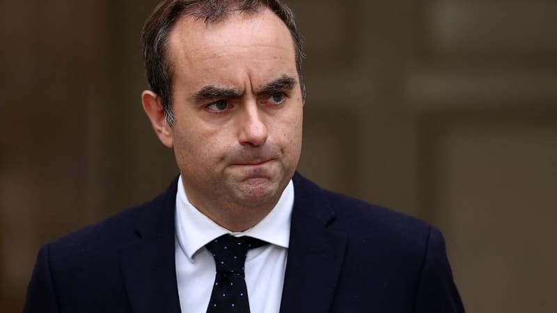 Le Premier ministre Sébastien Lecornu lors d'un déplacement à Matignon en octobre 2025