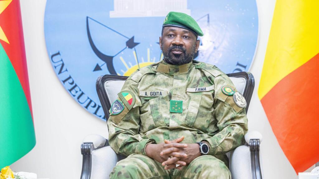 Le président de transition malien, le général Assimi Goïta, lors d'un sommet de l'Alliance des États du Sahel en décembre 2025
