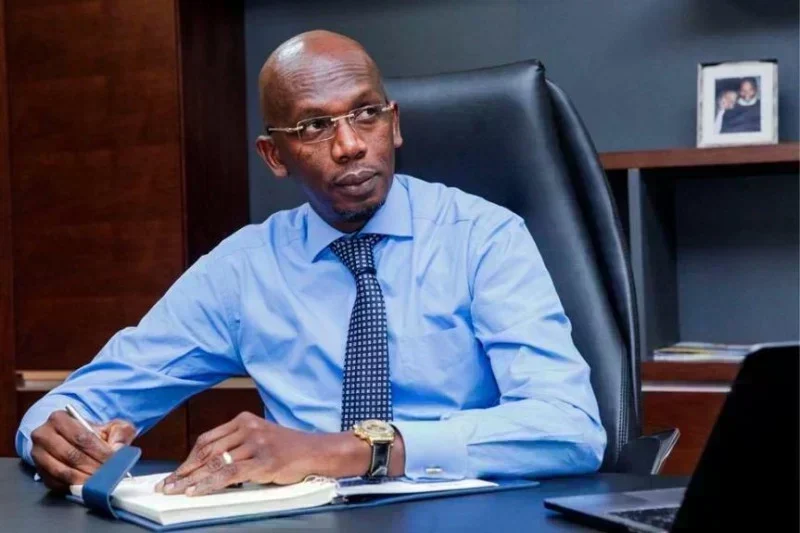Portrait de Lansana Gagny Sakho lors d'un entretien télévisé