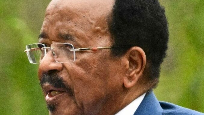 Portrait officiel du président Paul Biya du Cameroun