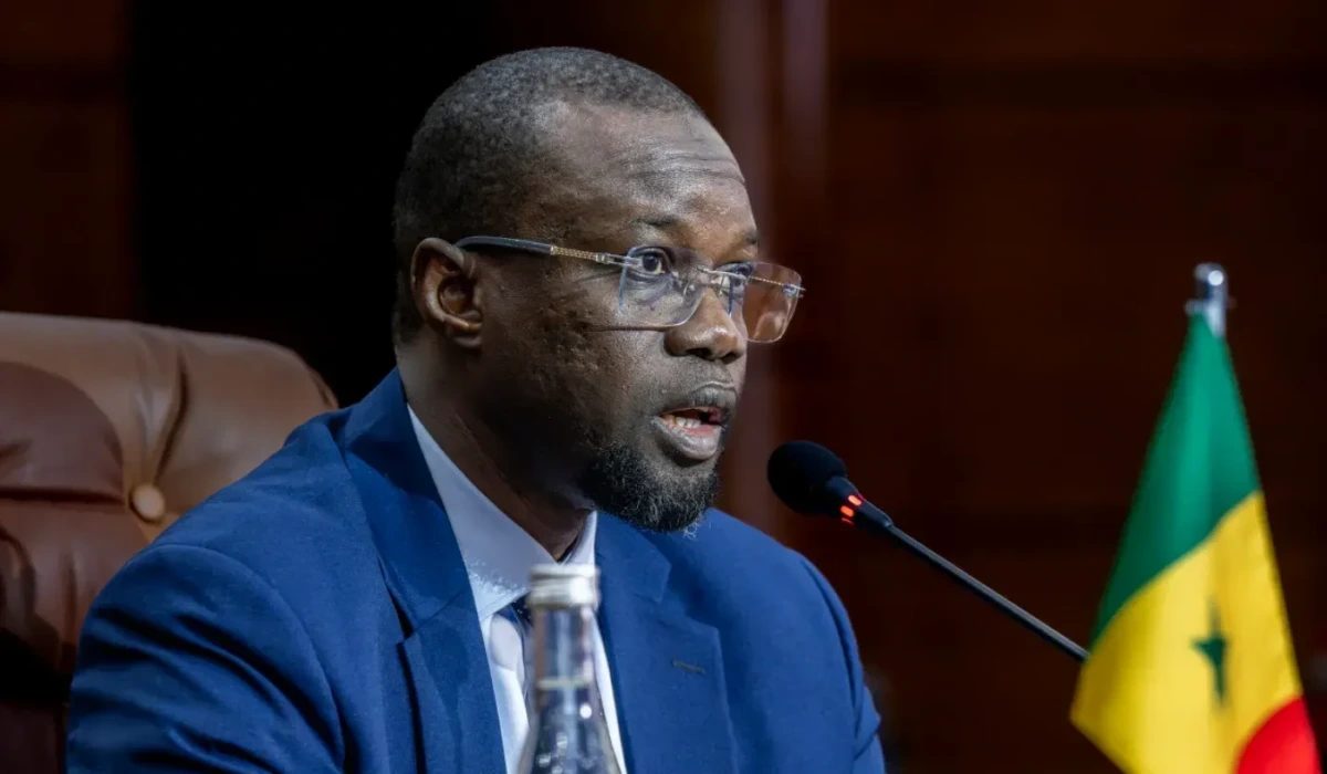 Portrait officiel d'Ousmane Sonko, figure politique du Sénégal
