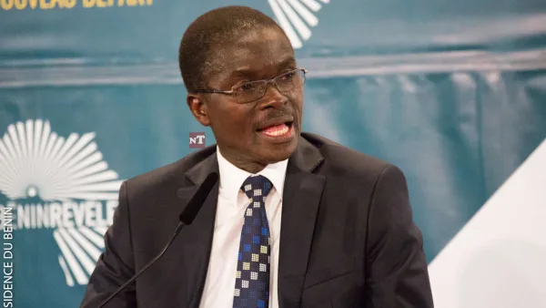Lazare Maurice Sehouéto lors d’un débat sur le Sénat du Bénin