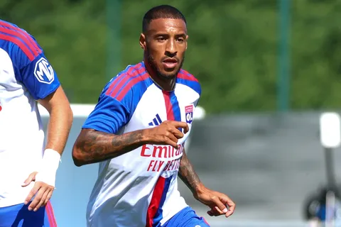 Lyon Prague en direct : les joueurs sur le terrain avant le match retour