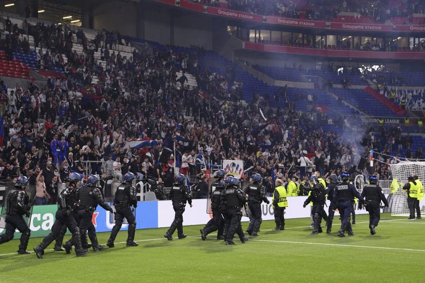 Renforcement des dispositifs de sécurité au Groupama Stadium avant le barrage retour entre l'Olympique Lyonnais et Fenerbahçe